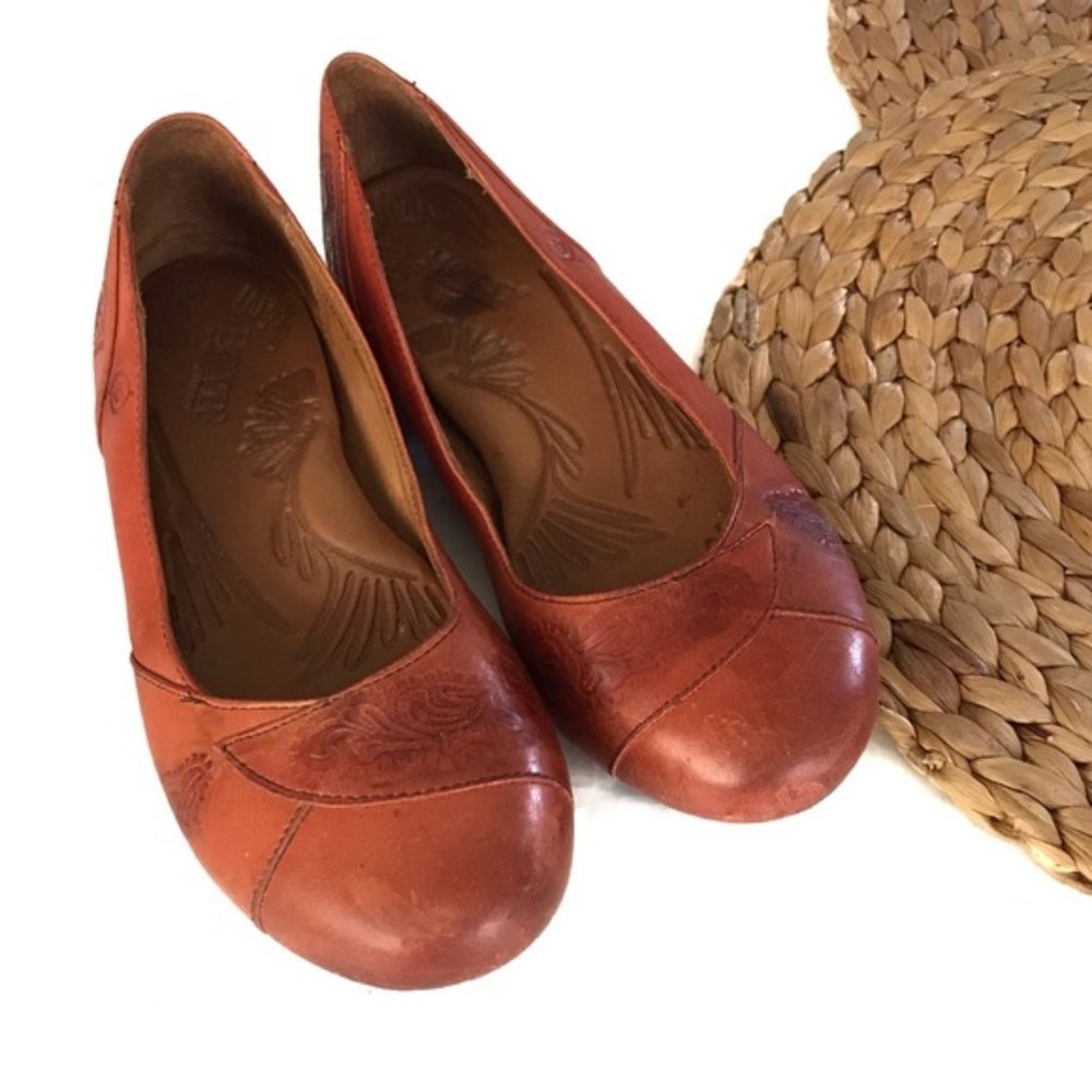 Born Red Leather Patterned Slip-on Flats Shoes